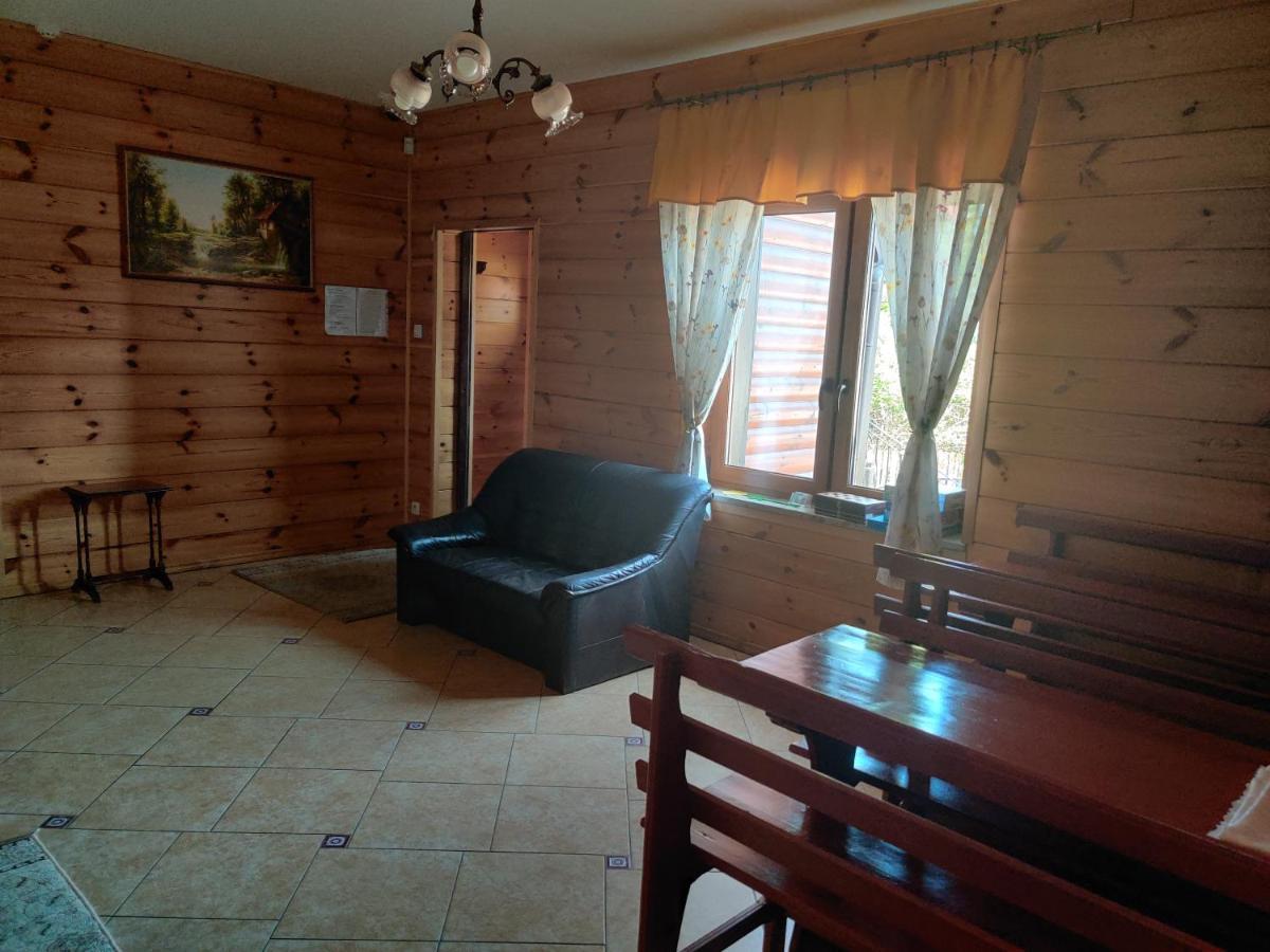 Cztery Pory Roku Bialowieza Exterior foto